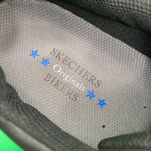 Skechers Women's Originals Bikers Size 10 Black Like New - Picture 5 of 6